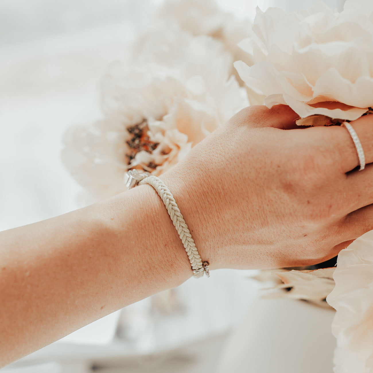 Maivy Band - Sandy Beige & Silver